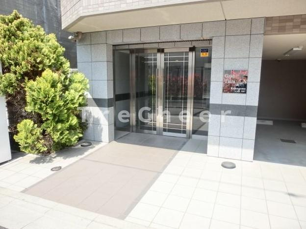 グランティアラ駒込のエントランス