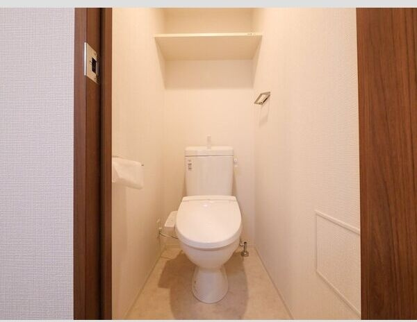 エスリード難波AGREAのトイレ