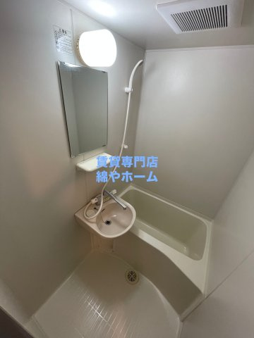 ドエル堀江南の浴室|ゆったり過ごせるお風呂です