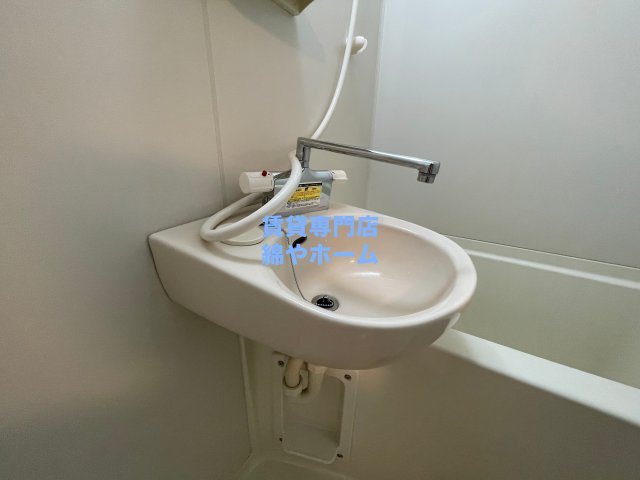 ドエル堀江南の洗面所|広い洗面スペース