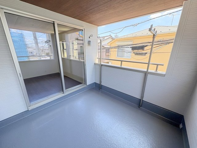 吉川市新栄2丁目　新築戸建　全1棟のバルコニー|同施工会社の参考写真になります。