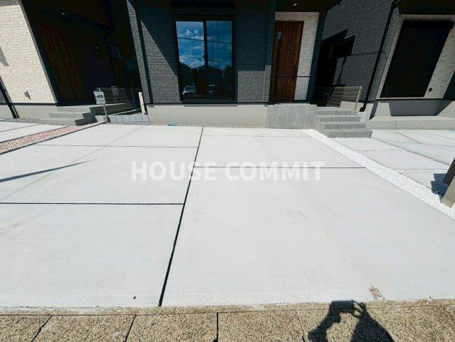 新築戸建　成田市郷部　2号棟の駐車場