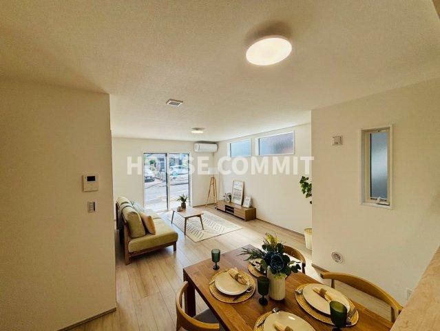 新築戸建　成田市郷部　2号棟の居間・リビング