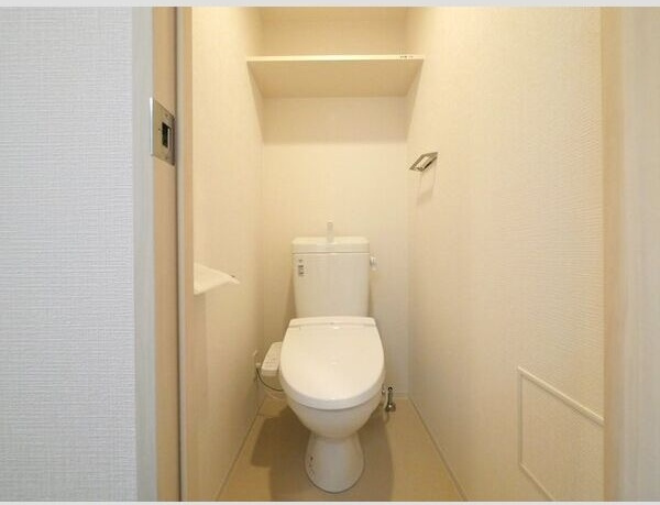 エスリード難波AGREAのトイレ