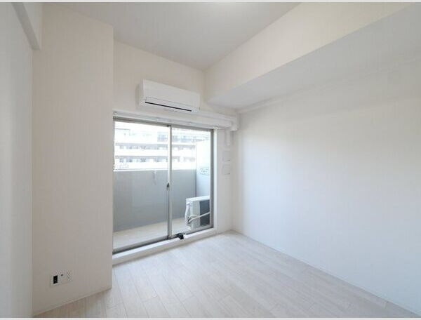 エスリード難波AGREAの居間・リビング