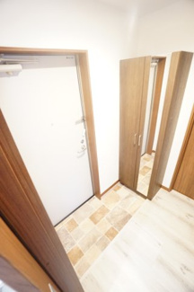 【玄関】 | AQUE23 | ※同物件・反転タイプの写真です。