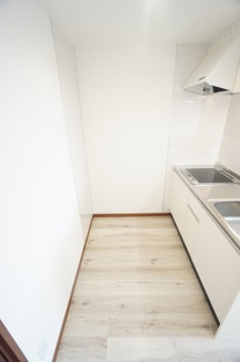 【キッチン】 | AQUE23 | ※同物件・反転タイプの写真です。