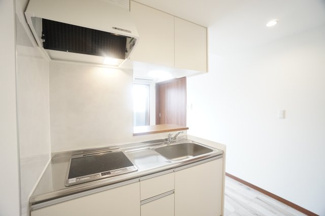 【キッチン】 | AQUE23 | ※同物件・反転タイプの写真です。