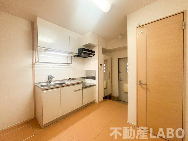 チェーロエテルノの居間・リビング