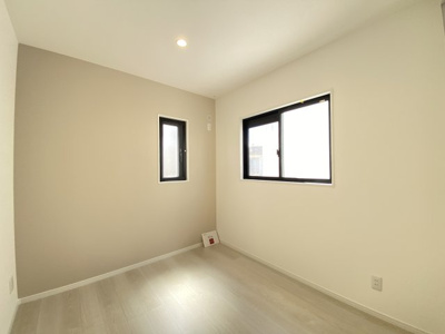 【洋室】 | 八重瀬町伊覇（全4棟）1・2号棟 | ※同仕様写真です