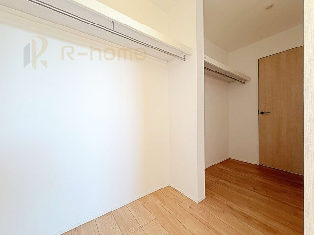 取手市青柳第3期　新築戸建て　7号棟の収納|人気のウォークインクローゼット！アウター類はもちろん、季節ものや寝具も収納できます！