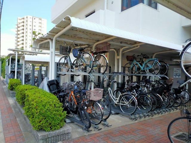 ファミール・パーク鶴見の駐輪場