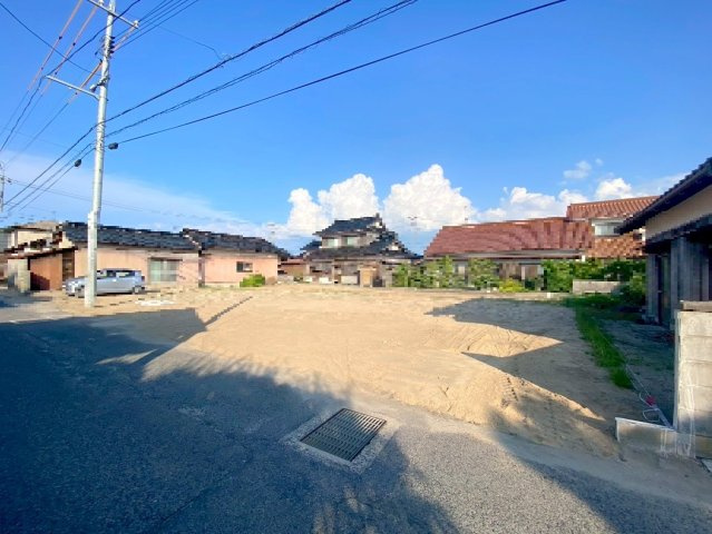 大崎売土地（更地）の外観|敷地間口は約23.9ｍと広く開放感のある土地になります。