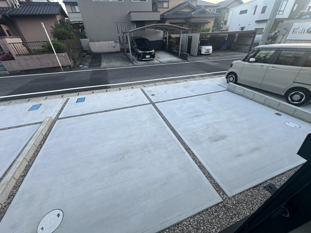 マイホームネクスト豊田美里　2号棟の駐車場