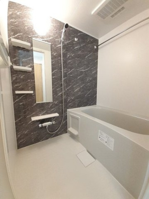 【浴室】 | グラシーヌ　Ⅱ | ゆったり過ごせるお風呂です