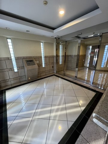 スカイコート後楽園第5のエントランス