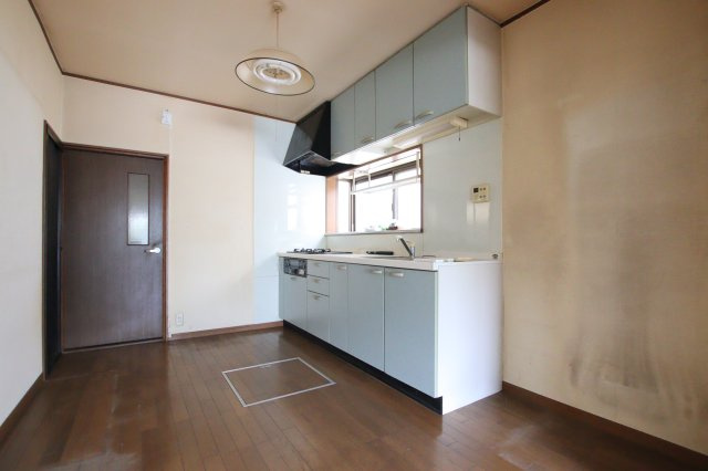 【居間・リビング】 | 河内長野市栄町貸家