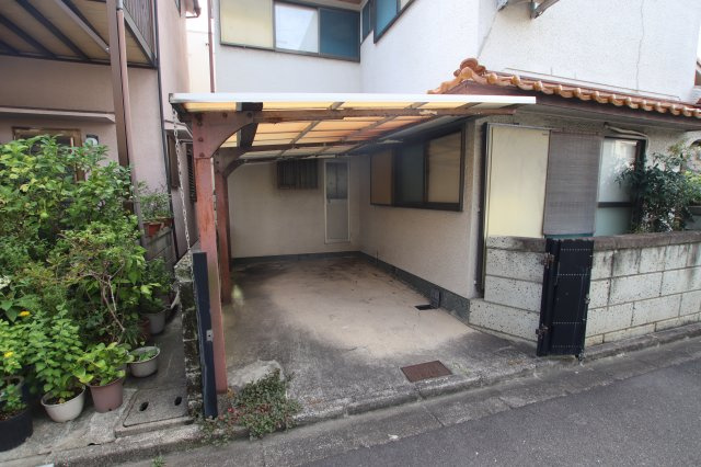 【駐車場】 | 河内長野市栄町貸家