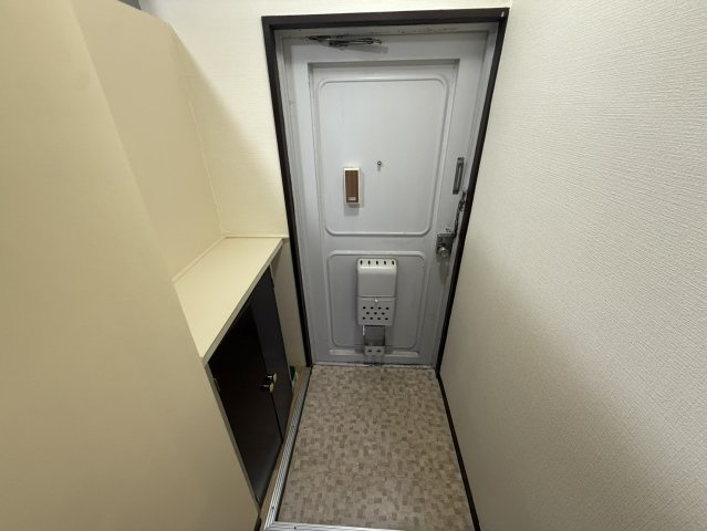 マンション桂風の玄関