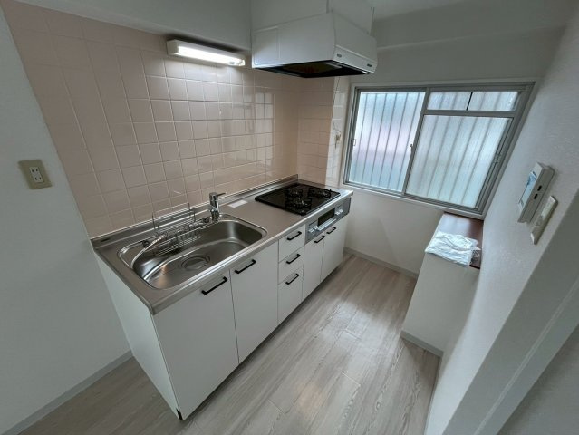 リアライズ御影のキッチン