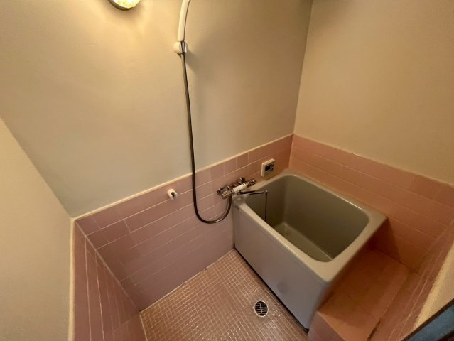 リアライズ御影の浴室