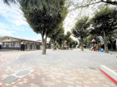 【周辺】 | 【仲介手数料１３０万円ＯＦＦ！！】■祖師ヶ谷大蔵駅５分！■角地！■砧８丁目児童遊園まで２０ｍ | 【お得な諸費用サービスキャンペーン中！！】
■祖師ヶ谷大蔵駅５分
■三方（南、東、西）の角地につき陽当り抜群です！
■ウルトラマン商店街まで５０ｍ
■砧８丁目児童遊園（砧地区会館併設）まで２０ｍ