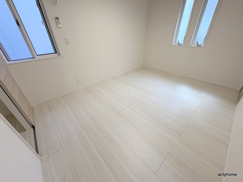 スペチアーレ平野西　仲介手数料無料の寝室