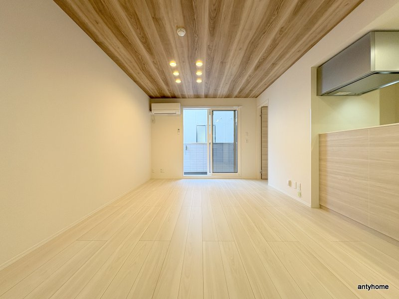 スペチアーレ平野西　仲介手数料無料の居間・リビング