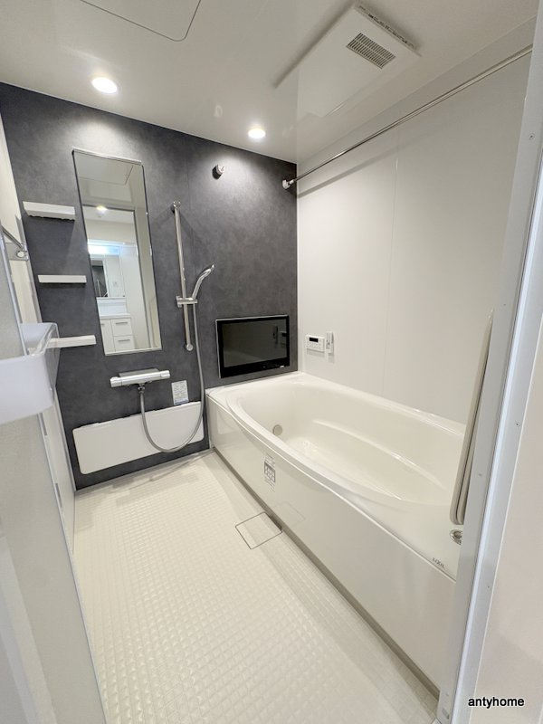 スペチアーレ平野西　仲介手数料無料の浴室