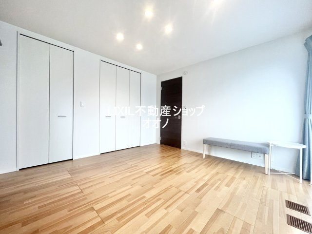 【洋室】 | 羽生市大字中岩瀬　築浅一戸建