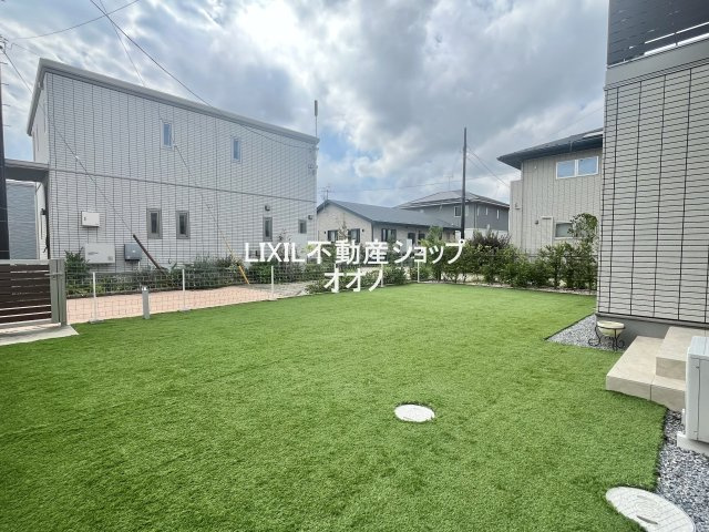 【庭】 | 羽生市大字中岩瀬　築浅一戸建 | 防草シート＋人工芝でお手入れ簡単