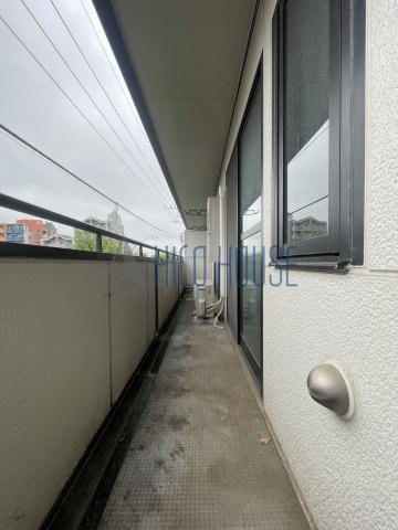 ピュアロータスのバルコニー