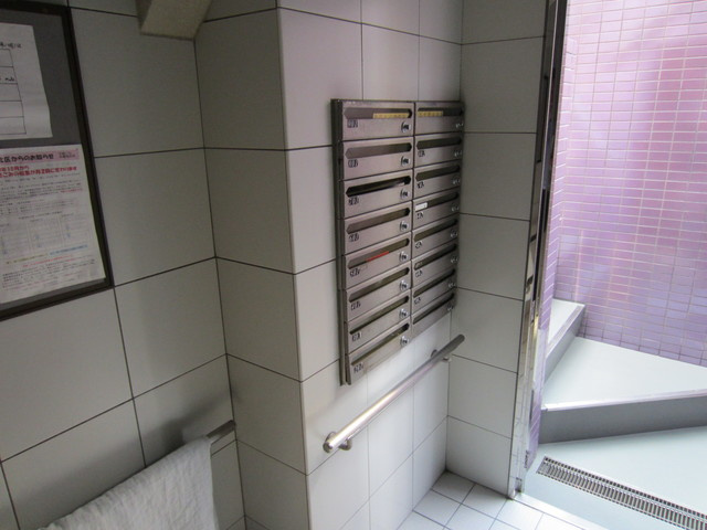 パレス内田６号館のエントランス|メールボックスです☆