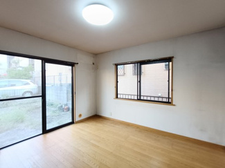 【居間・リビング】 | 千葉市中央区松ヶ丘町　中古戸建　大森台駅　