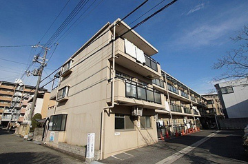 敷地内に駐輪スペースあります☆