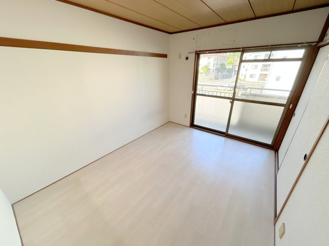 稲葉マンションの居間・リビング