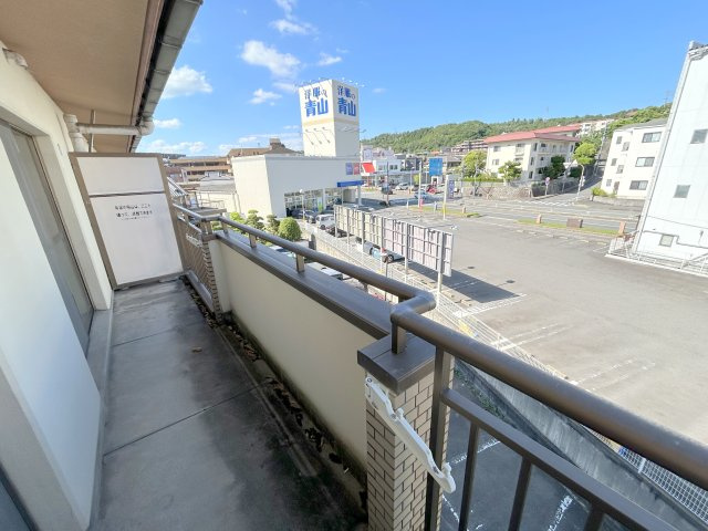 稲葉マンションのバルコニー