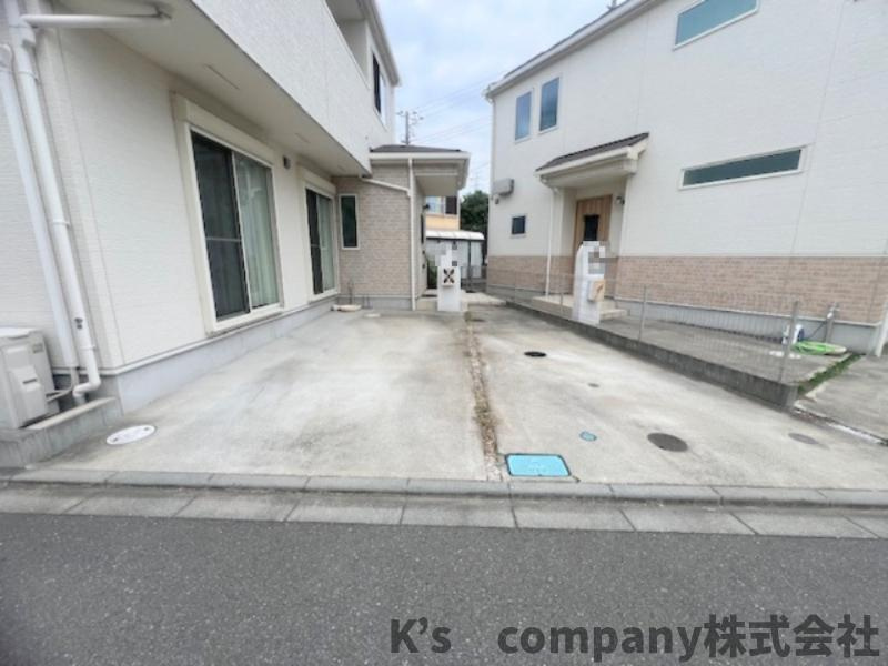 ■高座郡寒川町一之宮5丁目　中古戸建の駐車場|駐車スペース2台付き☆