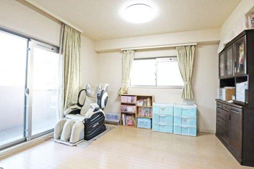 アルファステイツ鷹取駅前の居間・リビング|リビングダイニング