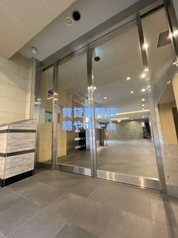 エステムプラザ難波WESTⅡプレディアのエントランス|清潔なエントランスです