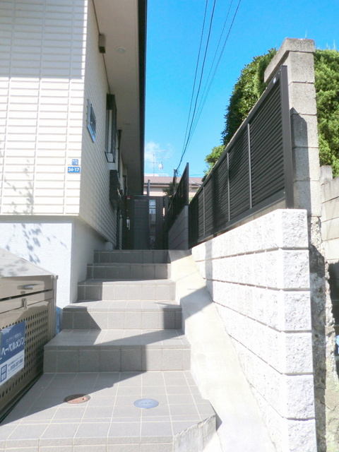 メゾン西町のエントランス