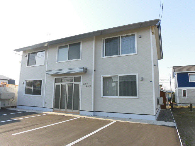 リバーサイドの外観