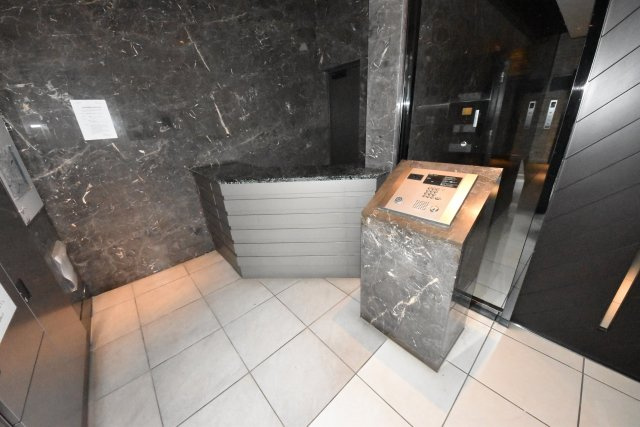 Dimus北堀江のエントランス