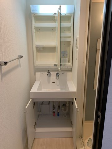 Dimus北堀江の独立洗面台