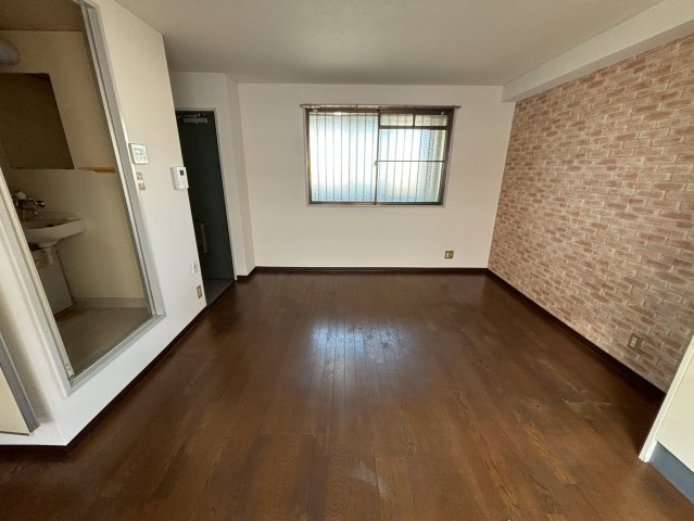 ウエストハイツの居間・リビング