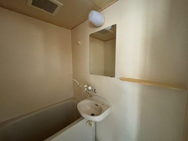 ウエストハイツの洗面所