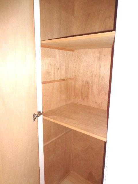 横浜公園通り弐番館の収納|仕切りがあり、収納力に優れています