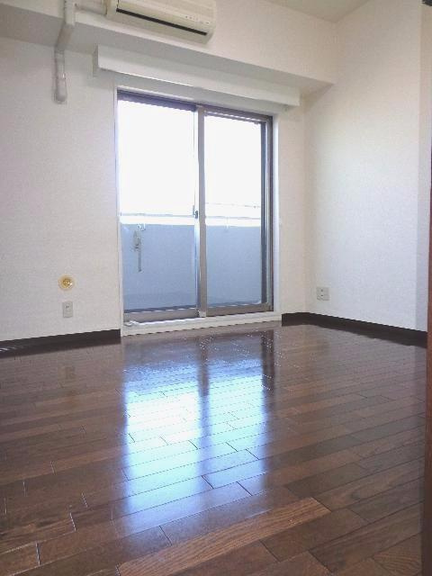 横浜公園通り弐番館の洋室|最上階ならではの眺望をお楽しみください