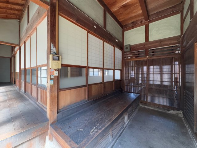 葛城市大畑　中古戸建の内装|温かく趣のある空間!(^^)!