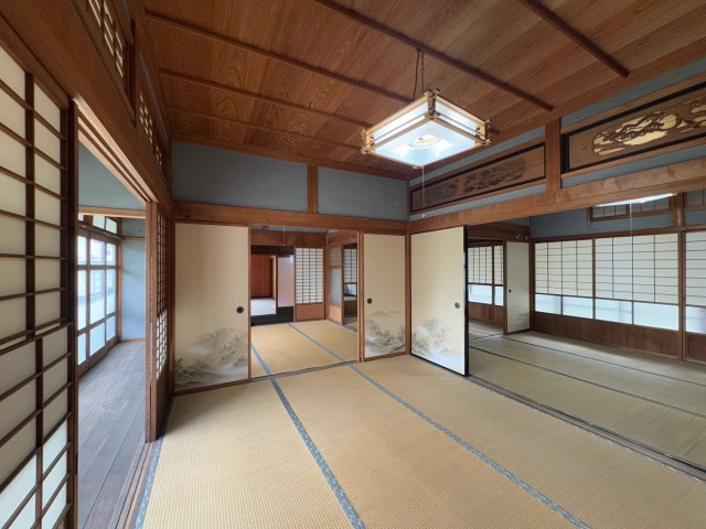 葛城市大畑　中古戸建の和室|母屋の和室♪